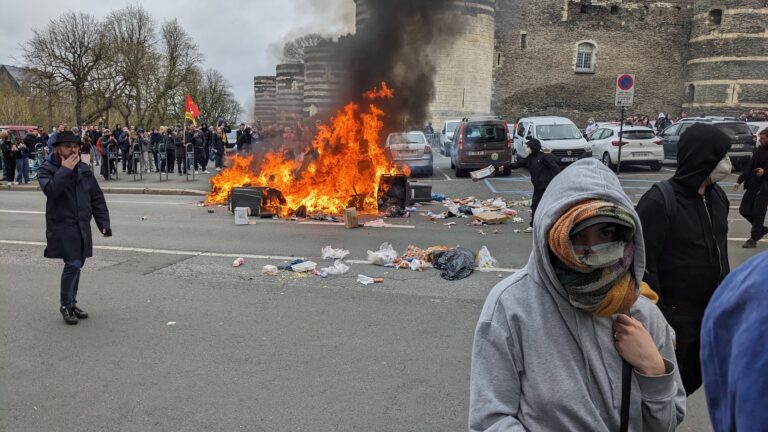 Feu de camp de la CGT